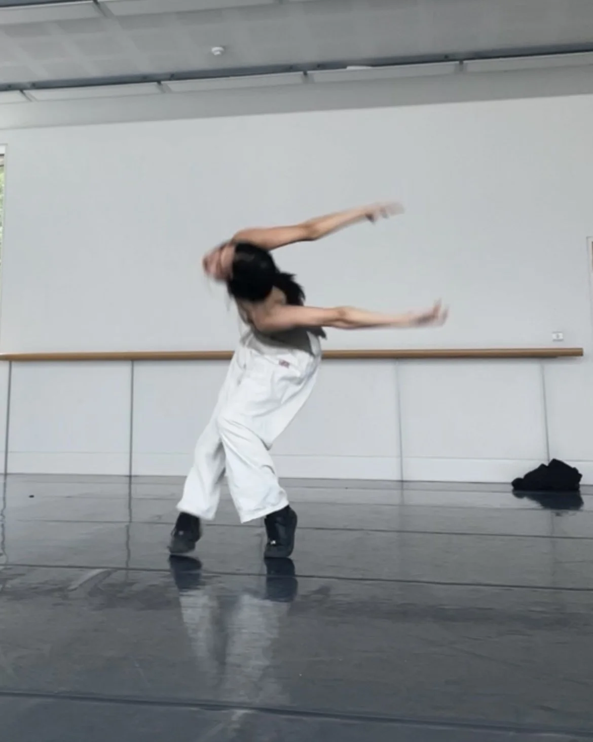Samara Langham performing in a dance studio