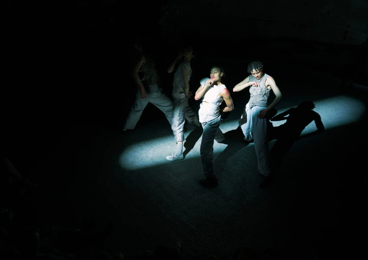angels’ mumble performance, photograph 5