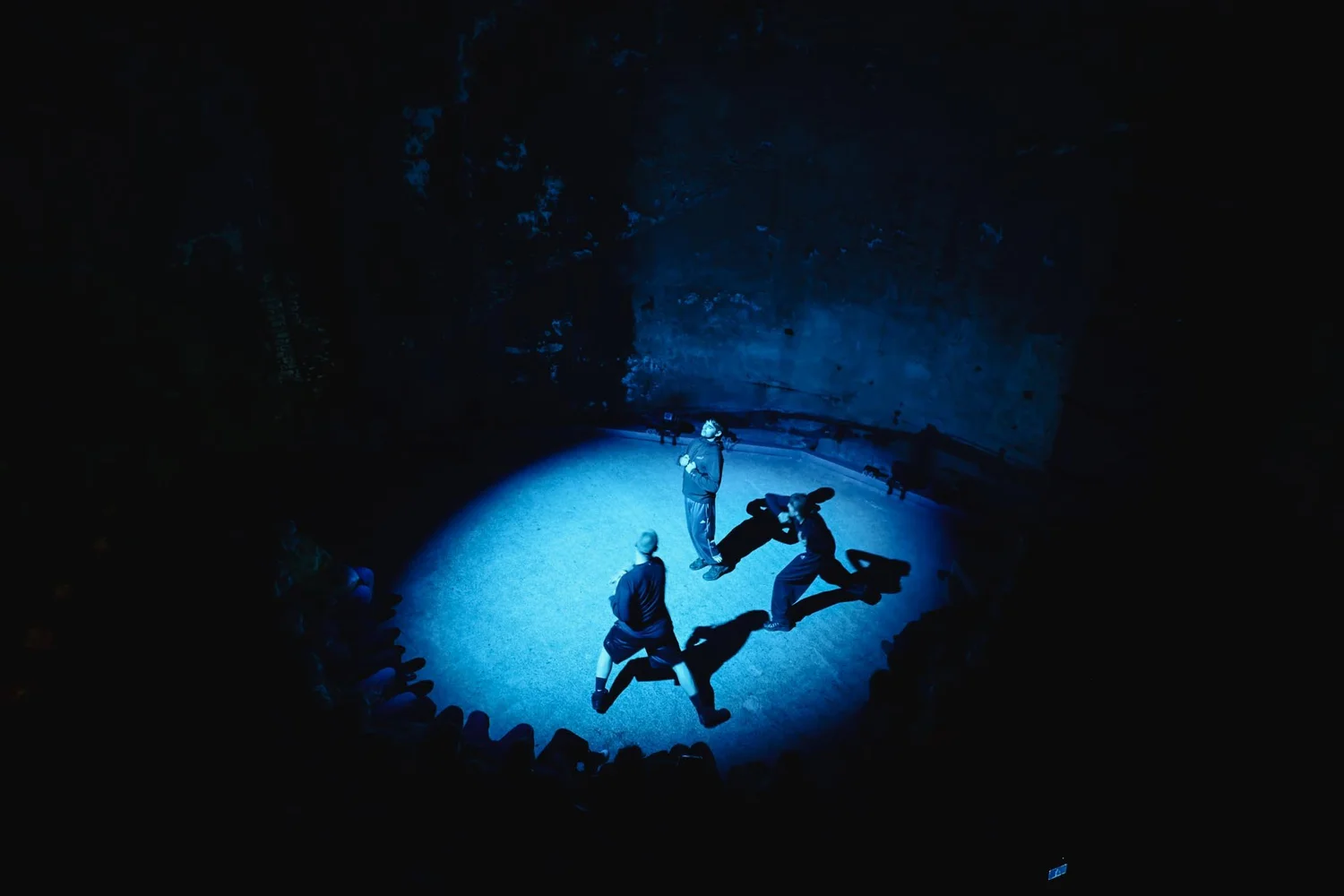SKYE ZONE Burial performance, photograph 1